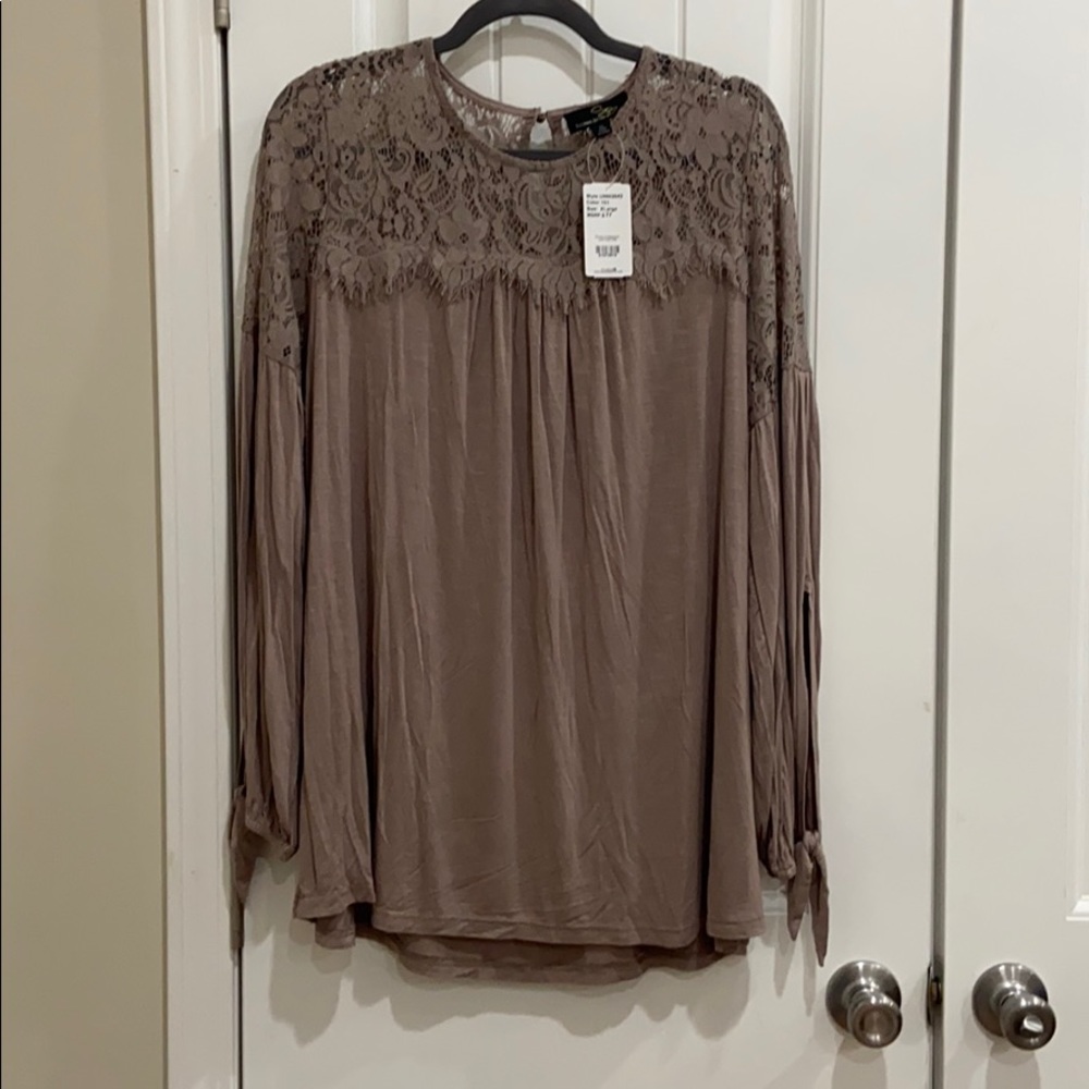 NWT XL Lace Yoke Tunic
